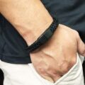 men-bracelet-arlo-black-onhand-min