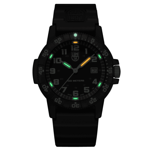 Black Unisex Luminox часовник модел XS.0335