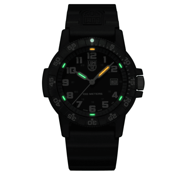 Black Unisex Luminox часовник модел XS.0324