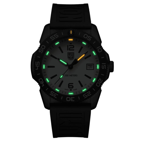 Black Unisex Luminox часовник модел XS.3127M