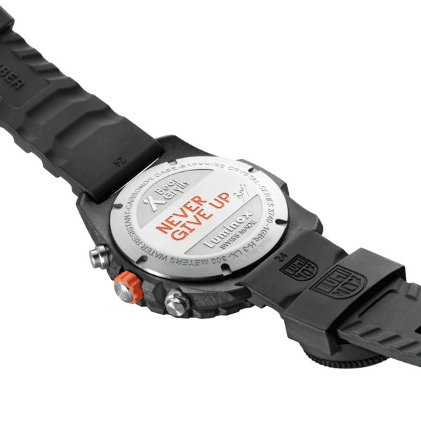 7630040987219_02 Часовник Luminox XB.3741